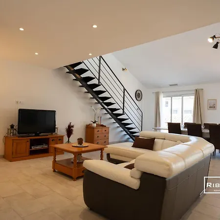 Sublime Loft De 130m Climatise Au Calme Vias