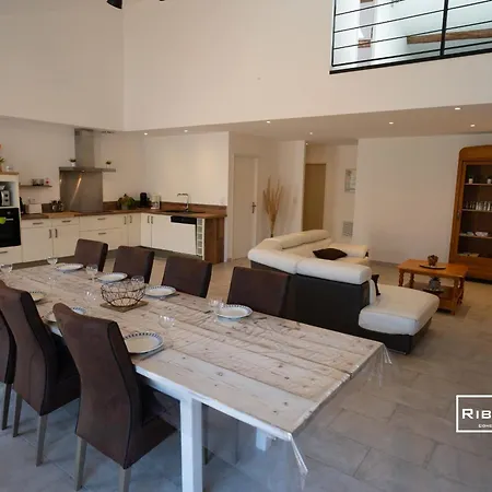 Riboleys - Sublime Loft De 130m Climatise ヴィア